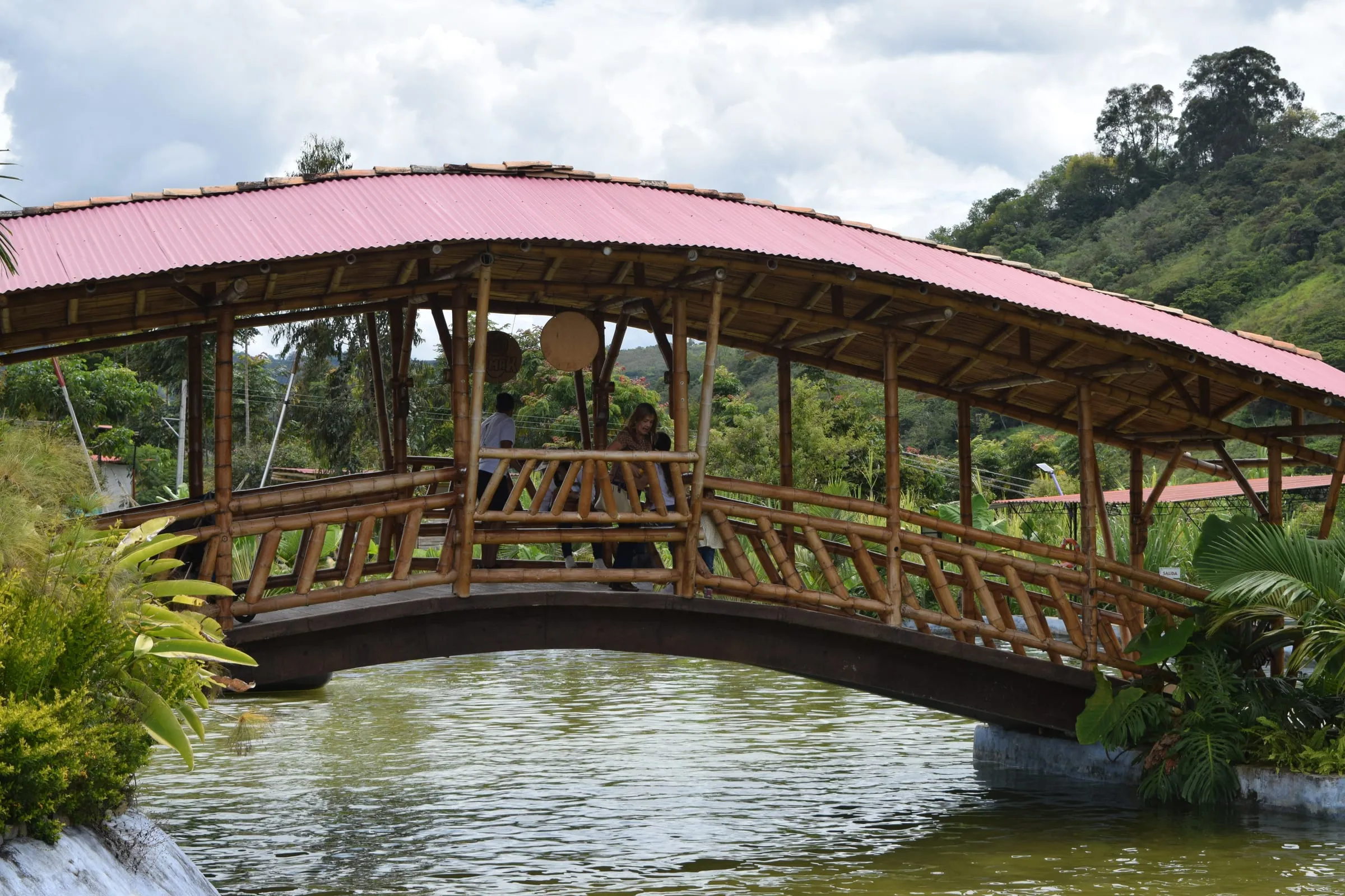 Puente Sumak — el arco