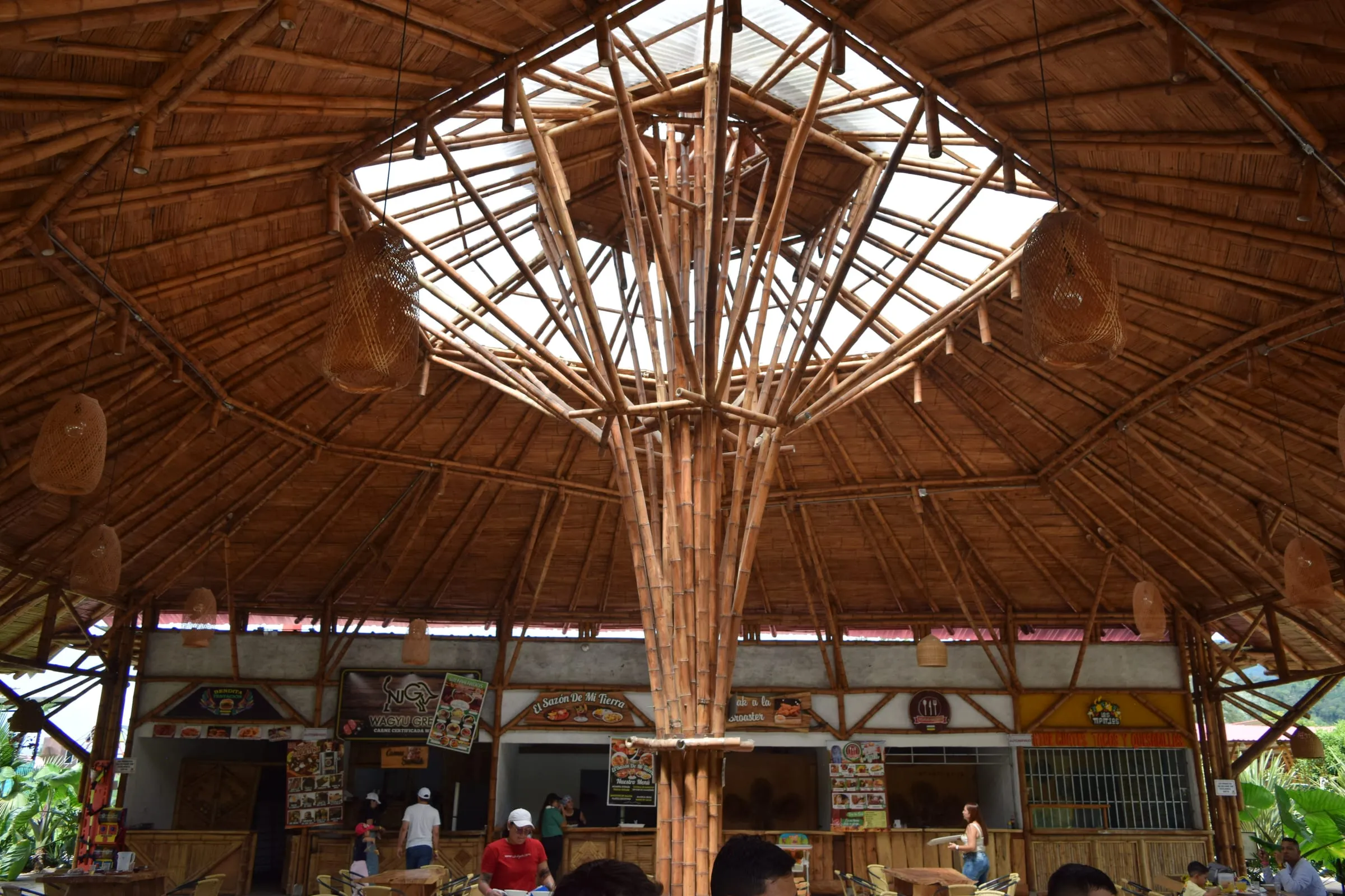 Restaurante Sumak — la luz cenital